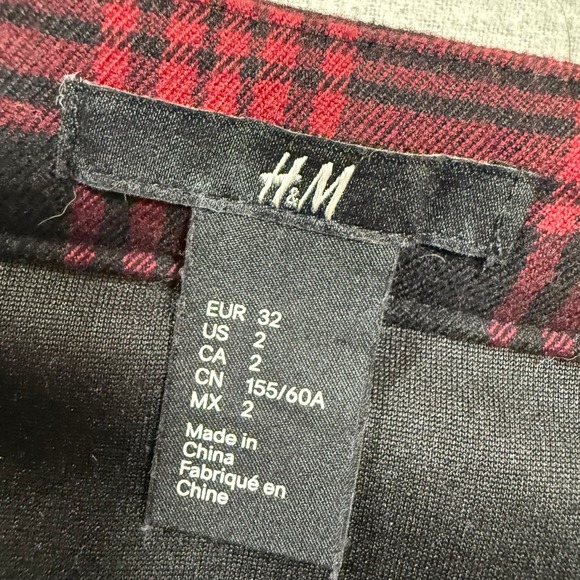 H&M‎ Punk Edge Grunge Red Black Plaid Pleated Academia Skirt Size 2 - Picture 5 of 8